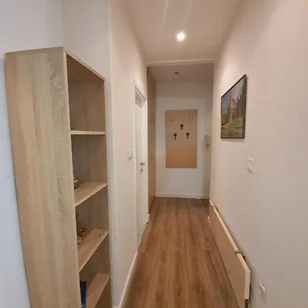 Apartment D Free Parking & Wifi, Walking Distance To Centrum *
