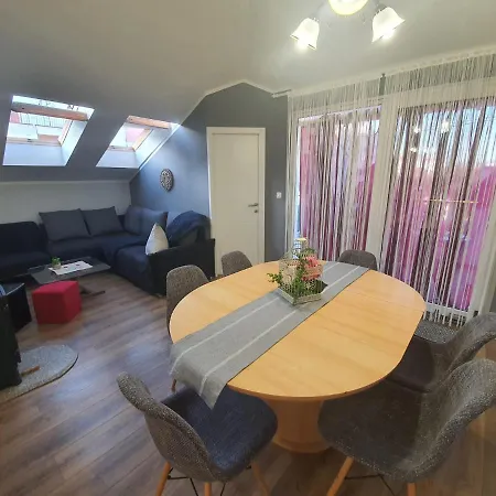 Apartment D Free Parking & Wifi, Walking Distance To Centrum *